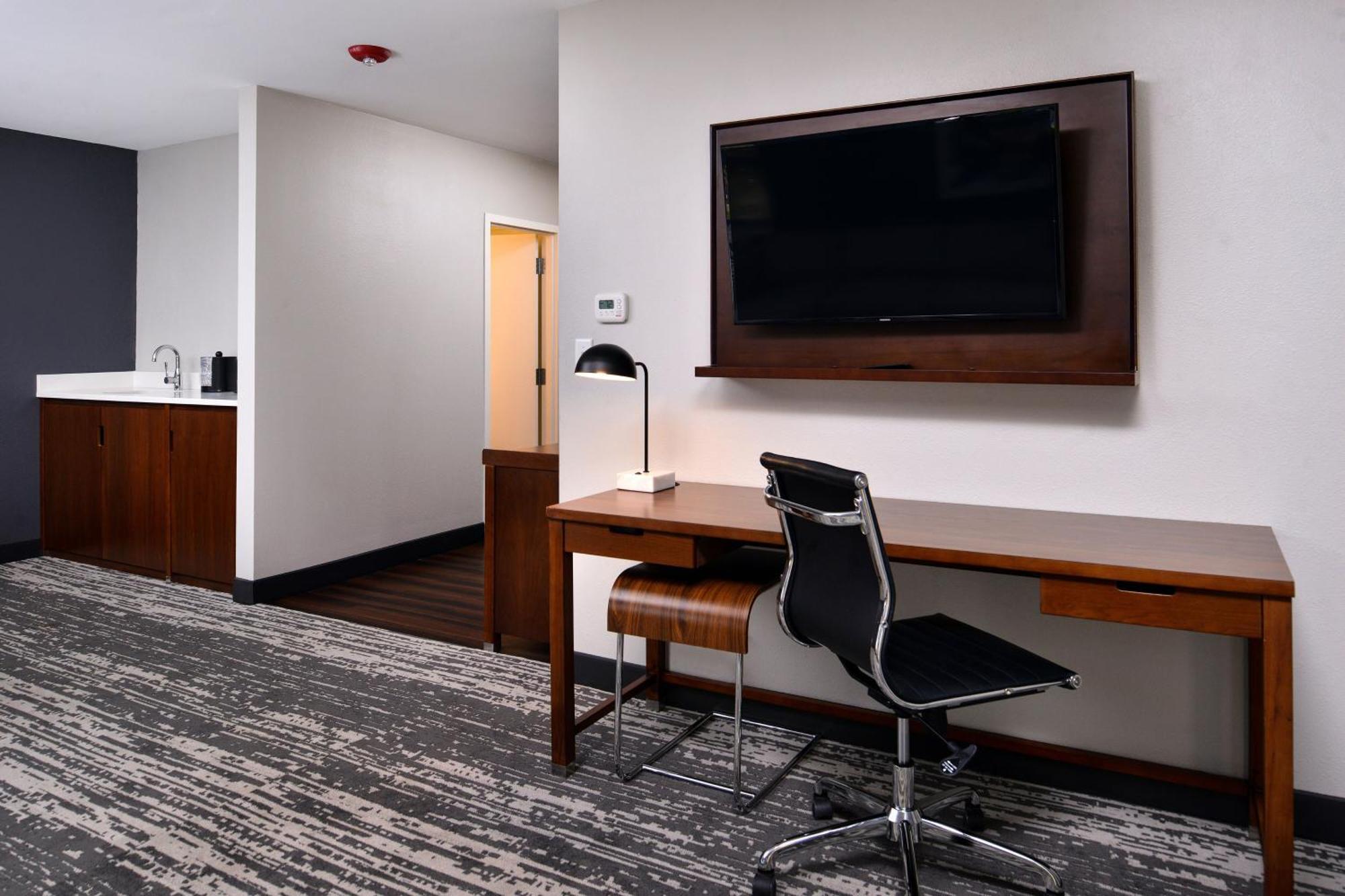 Four Points By Sheraton Omaha Midtown Ngoại thất bức ảnh